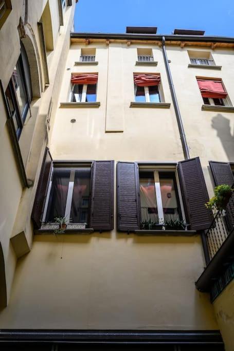 Ab Plus - Via Del Carro 11 Apartman Bologna Kültér fotó